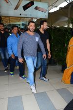 Salman Khan return from CCL match on 30th Jan 2016